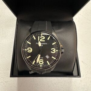 New Torgoen TN-1007 T10301 45mm Black Silicone Strap Watch